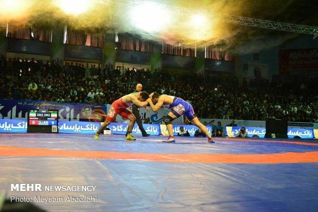 دغدغه حضور خارجی ها در جام تختی، مخالفت اتحادیه جهانی با دغدغه حضور خارجی ها در جام تختی، مخالفت اتحادیه جهانی با تغییرزمان