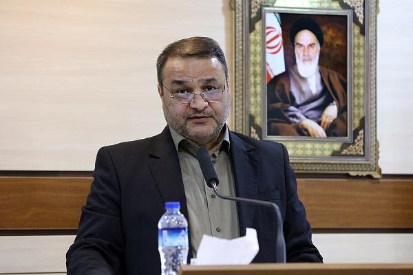 معاون بیمه ای تامین اجتماعی به تماس های تلفنی 1420 پاسخ می معاون بیمه ای تامین اجتماعی به تماس های تلفنی 1420 پاسخ می دهد