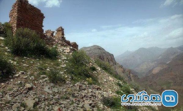 قلعه علی بیگ یکی از جاذبه های گردشگری آذربایجان شرقی به قلعه علی بیگ یکی از جاذبه های گردشگری آذربایجان شرقی به شمار می رود
