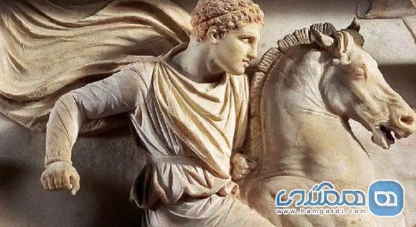 سه نفر از اعضای خانواده اسکندر مقدونی در مقبره هایی در یونان دفن شده اند